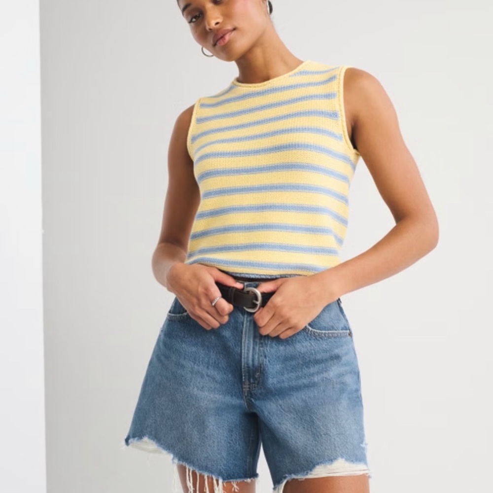 Abercrombie & Fitch Curve Love Fraged High Rise Loose Short Size 34